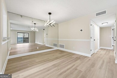 109 Cumberland Ct SE, Smyrna, GA 30080 - photo 6