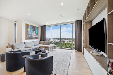 1711 Allen Pkwy unit 2601, Houston, TX 77019 - photo 2