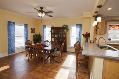 321 Walnut St, Cedar Falls, IA 50613 - photo 7