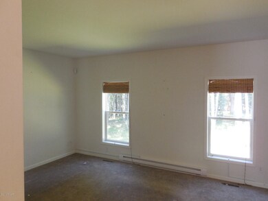 127 Sylvan Dr, Milford, PA 18337 - photo 4