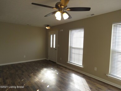 6619 Arbor Creek Dr, Louisville, KY 40228 - photo 4