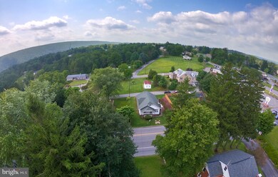 183 Claremont Ave, Tamaqua, PA 18252 - photo 2