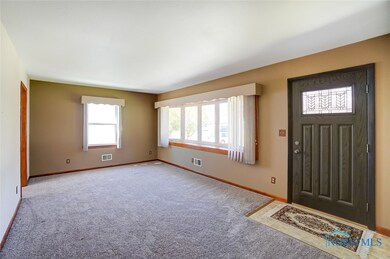 5044 Trimble Rd, Toledo, OH 43613 - photo 3