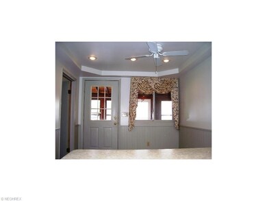 eat in kitchen with recessed lighting