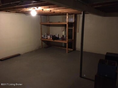 5409 Idlewood Ln, Louisville, KY 40291 - photo 7