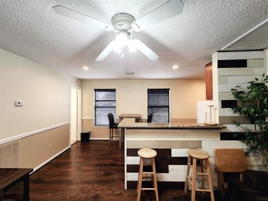 11206 Hylander Dr unit A, Houston, TX 77070 - photo 4