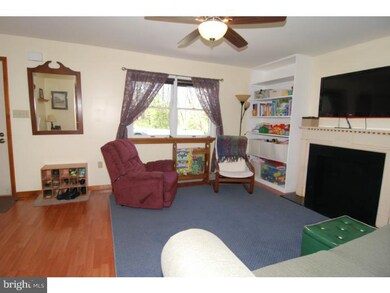 651 Lincoln St, Shoemakersville, PA 19555 - photo 4