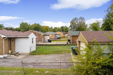 6515 Burlwood Dr, Louisville, KY 40229 - photo 4