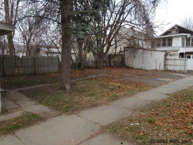 68 Wylie St, Schenectady, NY 12307 - photo 2