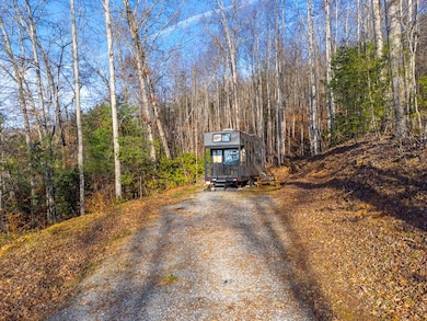 32 Corkill Ln, Franklin, NC 28734 - photo 2