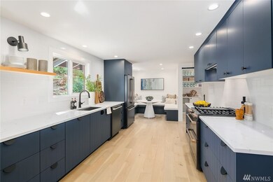 4838 88th Place SE, Mercer Island, WA 98040 - photo 7