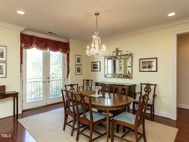 012-1280x960-dining-area