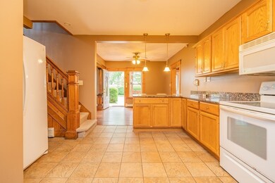 15 Melvin St, Chicopee, MA 01013 - photo 6