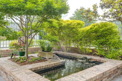 302 Oakleaf Dr-4