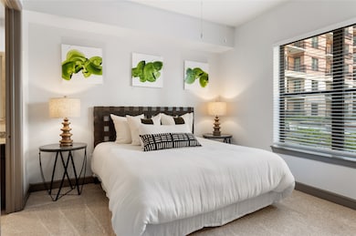 MODEL HOME, ACTUAL LAYOUT MAY DIFFER