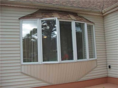 1442 Birch Dr, North Tonawanda, NY 14120 - photo 2