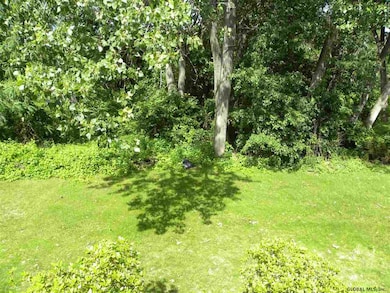 81 Velina Dr, Albany, NY 12203 - photo 5