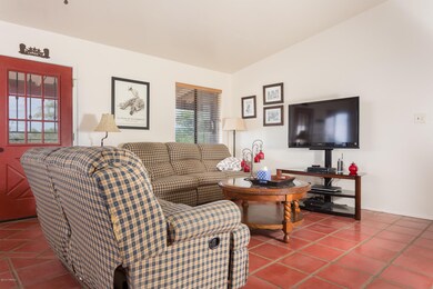 2902 E. Wiley-7402-Edit