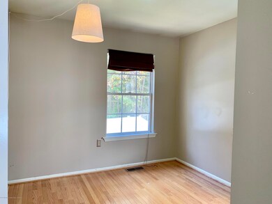 31 Brewster Cir, Old Bridge, NJ 08857 - photo 4