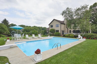 4 Baskenridge Dr, Middletown, NJ 07748 - photo 2