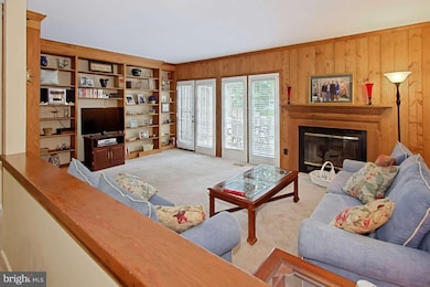10054 Beacon Pond Ln, Burke, VA 22015 - photo 7