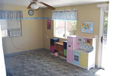 enclosed patio 