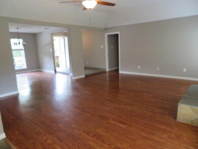 1301 Bayou Oak Dr, Friendswood, TX 77546 - photo 2