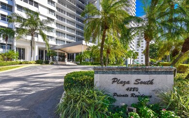 Plaza South Condominium unit PH L, Fort Lauderdale, FL 33308 - photo 2