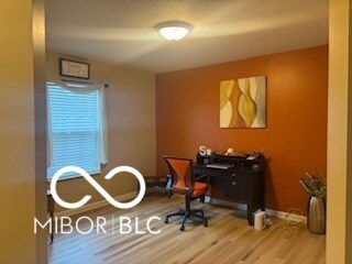 11555 Ross Common Dr, Indianapolis, IN 46229 - photo 6