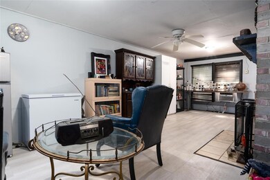 27726 Luella Ave, Paisley, FL 32767 - photo 7