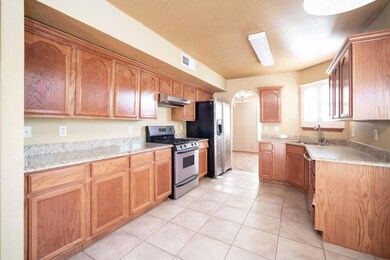 13708 Paseo Rico Cir, El Paso, TX 79928 - photo 7