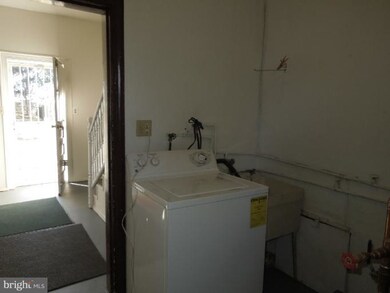 560 E G St, Purcellville, VA 20132 - photo 7