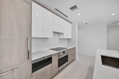 153 N Seabreeze Blvd unit 503-S, Fort Lauderdale, FL 33304 - photo 3