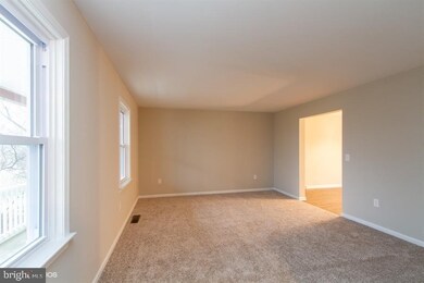 5040 Spruce Ln, Mohnton, PA 19540 - photo 2