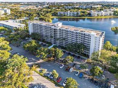 Palm-Aire Building 53 unit 607, Pompano Beach, FL 33069 - photo 4