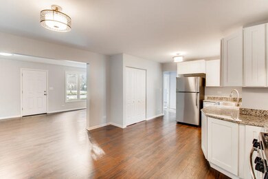 3711 Meadow Dr, Rolling Meadows, IL 60008 - photo 7