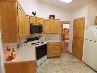 17 Scarborough Ln, Bella Vista, AR 72715 - photo 2