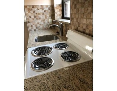 56 N Margin St unit 4R, Boston, MA 02113 - photo 3