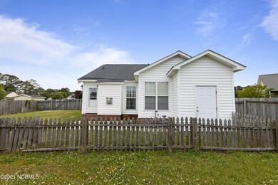 2385 Wedgewood Dr, Winterville, NC 28590 - photo 7