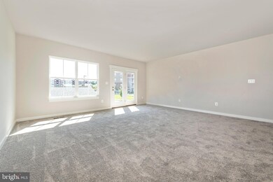 404 Gillespie Dr, Frederick, MD 21702 - photo 4