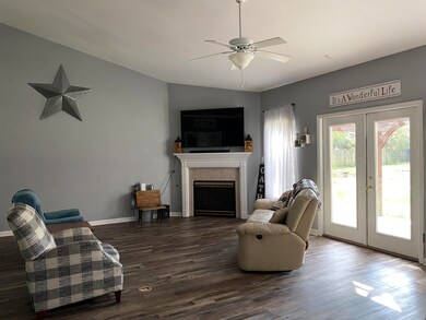 121 Farrier Ln, Crawfordville, FL 32327 - photo 3