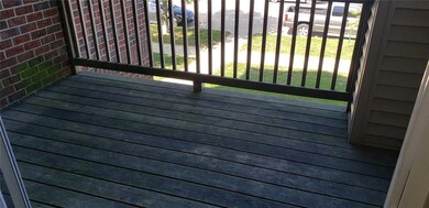 3101 Samuel Ct SW unit 5, Cedar Rapids, IA 52404 - photo 5