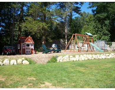 14 Kennedy Pkwy, Plymouth, MA 02360 - photo 3