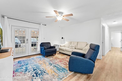 9806 Whipps Mill Rd unit 1, Louisville, KY 40223 - photo 6