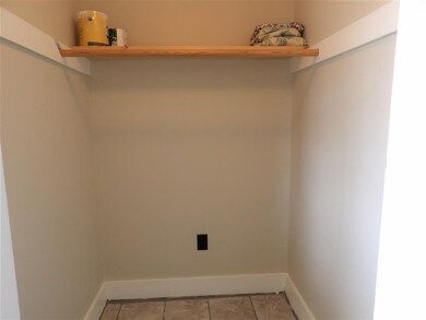 35 Academy St unit 1, Tilton, NH 03276 - photo 4