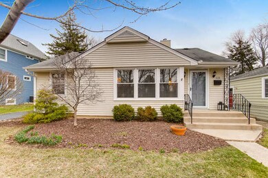 221 S Summit St, Wheaton, IL 60187 - photo 2