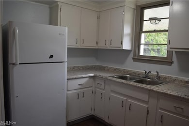 205 Mcfadden St, Saint Clairsville, OH 43950 - photo 3