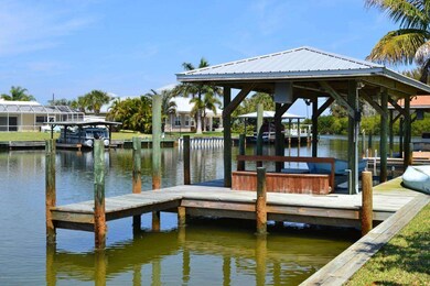 Covered Boat lift & Slip