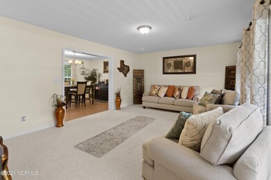 1002A Pine Valley Rd, Jacksonville, NC 28546 - photo 3