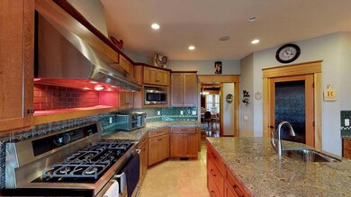 221 Harpazo Ln, Grants Pass, OR 97527 - photo 7